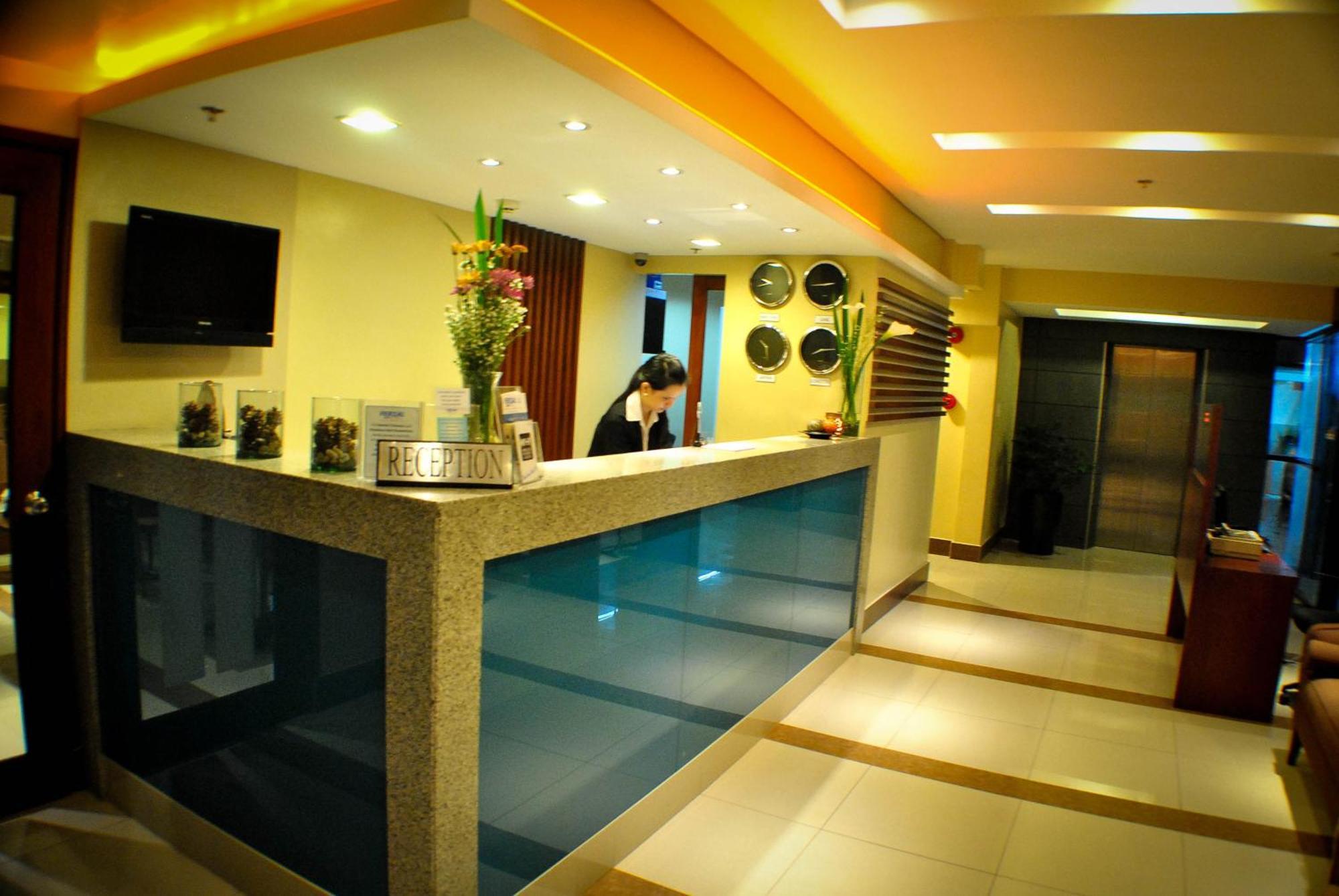 Fersal Hotel Kalayaan, Кесон Сити Екстериор снимка