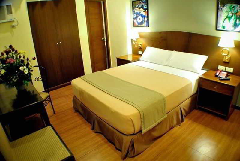 Fersal Hotel Kalayaan, Кесон Сити Екстериор снимка