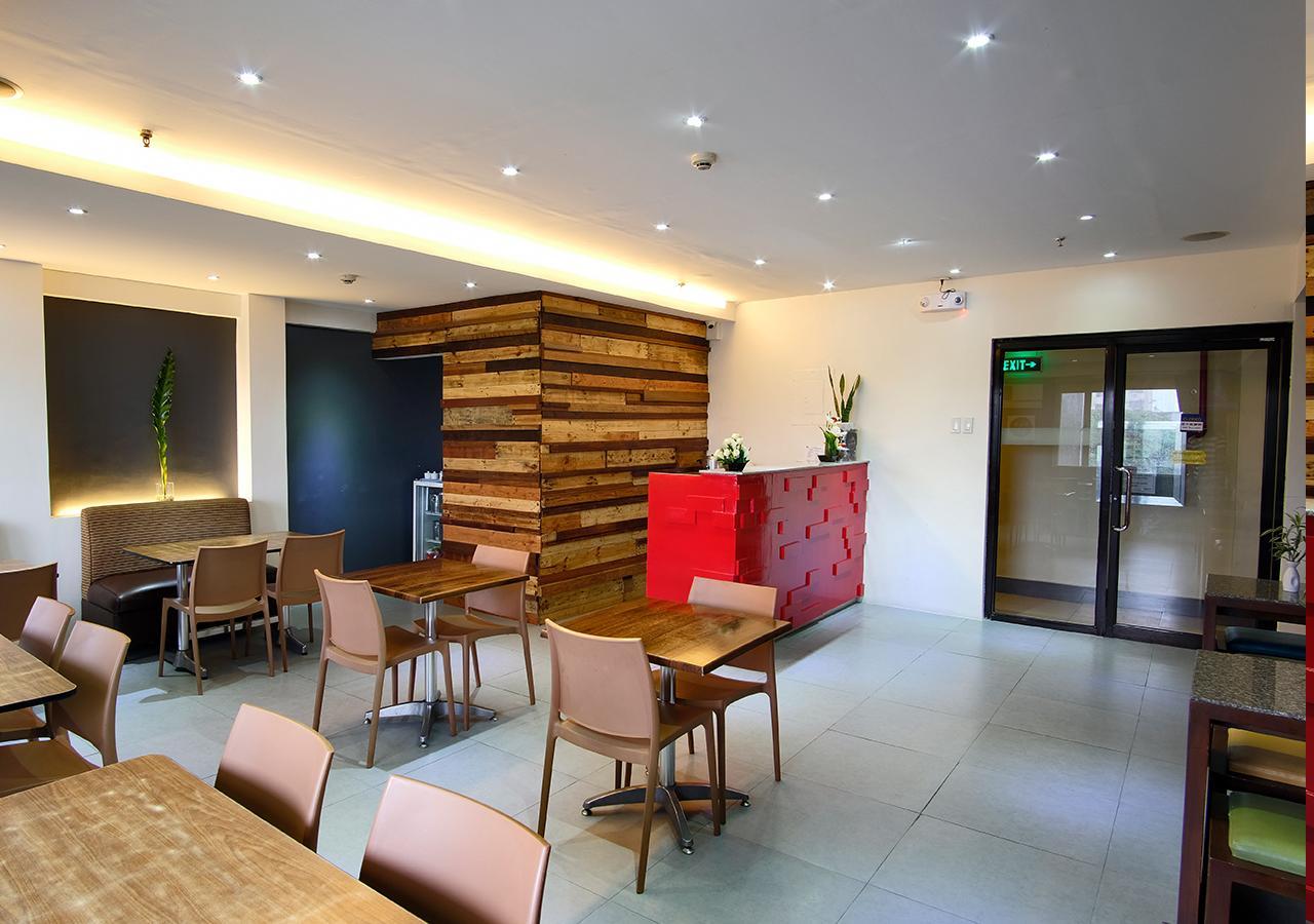Fersal Hotel Kalayaan, Кесон Сити Екстериор снимка